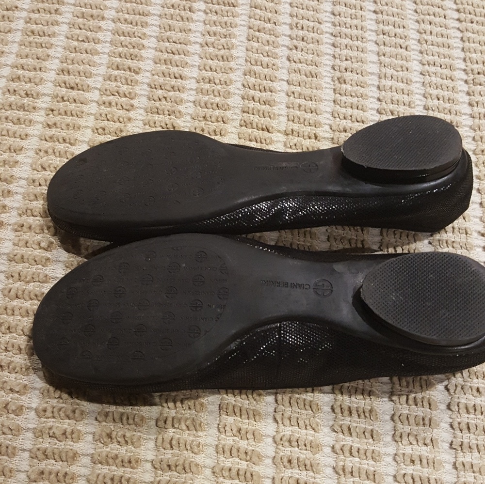 Shoes - Picture 6 of 6